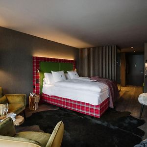 Suite à 2 Chambres à Coucher